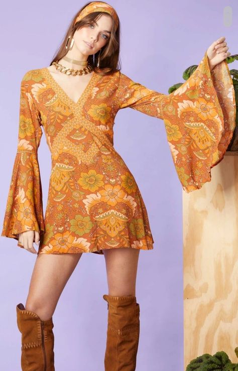 Moda Z Lat 70., 70s Disco Outfit, Look Hippie Chic, 60s Outfits, 70s Outfit, Los 70s, 70s Theme, 70s Inspired Outfits, 70s Costume