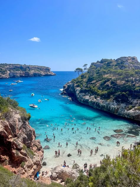 #majorca #spain #travel #summer #beach Majorca Beach, Playa Aesthetic, Mallorca Beaches, Summer Abroad, Spain Aesthetic, Amalfi Coast Italy, Mallorca Spain, Euro Summer, Dream Holiday