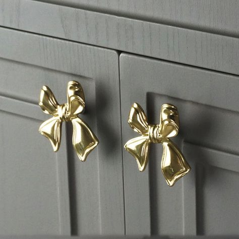 Bow Knob Solid Brass Knob Cabinet Pulls Drawer Knob Dresser Pull Knobs Handles Kitchen Knobs Pulls Cabinet Pull Hardware BHK038 - Etsy Kitchen Knobs And Pulls, Brass Furniture, Wardrobe Door, Drawer Knob, Kitchen Cabinet Knobs, Door Pull, Furniture Handles, Brass Knobs, Cabinet Pulls