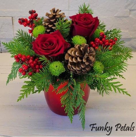 Holiday Spirit Modern Christmas Floral Centerpieces, Rustic Christmas Floral Arrangements, Christmas Table Floral Centerpieces, Christmas Fresh Floral Arrangements, Christmas Table Arrangements Floral, Christmas Fresh Flower Arrangements, Easy Christmas Floral Arrangements, Christmas Table Flower Arrangements, Small Christmas Floral Arrangements