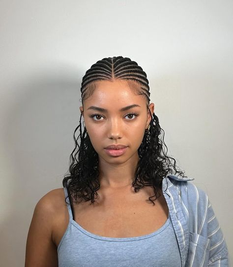 Brown Hair Braided Hairstyles, New Years Braids, Braids Trending 2024, Back To School Cornrow Hairstyles, Medium Length Goddess Braids, Mid Length Knotless Braids, Boho Natural Braids, Box Braid Pattern, Small Cornrow Braids