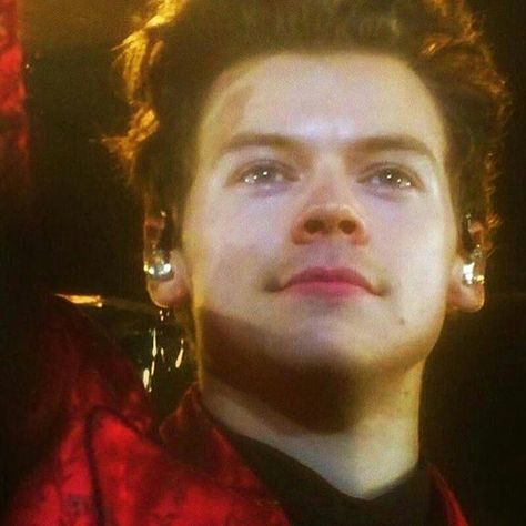 Harry Styles Crying, We'll Be Alright, Harry 1d, Harry Styles Cute, Haikou, Harry Styles Pictures, Harry Styles Photos, Louis And Harry, Mr Style