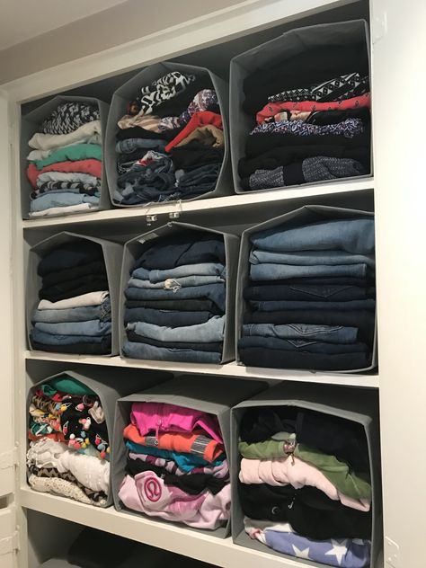 Blue Jean Organization Ideas, Storage Containers Organizing Closet, Lazy Closet Organization, Organize Jeans On Shelf, Jeans In Closet Organize, Closet Organization Ideas Pants, Hoodies Organization Closet, Closet Organization Jeans, Deep Storage Closet Organization