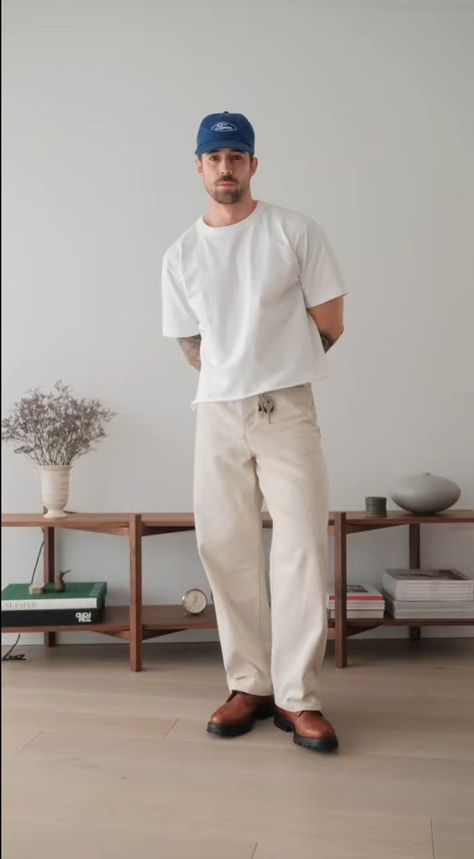 Men’s Beige Outfit, Men Cream Pants Outfit, Mens White Pants Outfit, White Polo Outfit Men, Cream Pants Outfit Men, Elegant Classy Outfits Men, Cream Outfit Men, Formal Casual Outfits Mens, Chino Pants Men Outfits