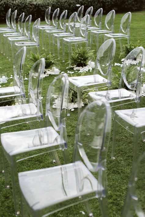 Wedding Venue Chairs, Ghost Chair Wedding, Hycroft Manor, Wedding Reception Chairs, Orange County Wedding Venues, Modern Tablescape, Roses Romantic, Glass Chair, Clear Chairs