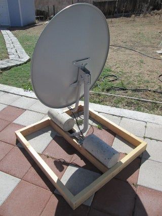 Free to Air (FTA) Satellite Dish Setup - Instructables Satellite Dish Antenna, Diy Tv Antenna, Outdoor Tv Antenna, Radio Astronomy, Satellite Antenna, Wifi Booster, Hdtv Antenna, Tv Antennas, Free To Air