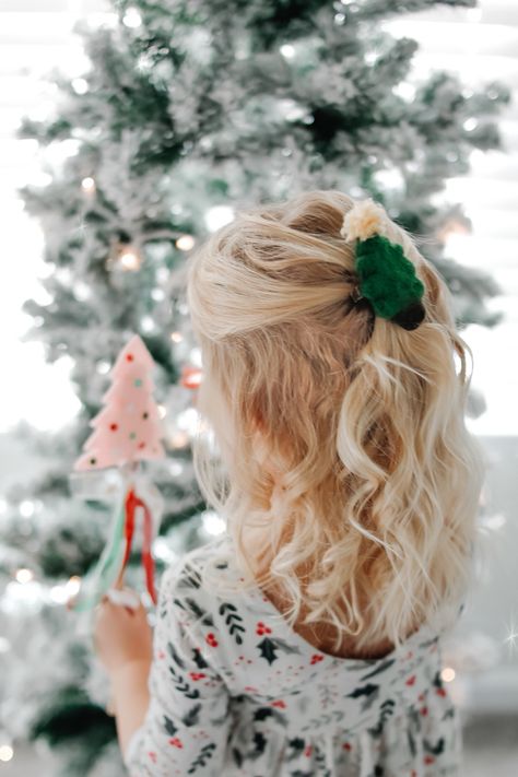 Toddler Girl Christmas Hairstyles, Toddler Christmas Hair, Boho Toddler Girl, Christmas Dress Toddler, Toddler Girl Christmas Outfits, Toddler Holiday Dress, Boho Toddler, Christmas Party Hairstyles, Blonde Kids