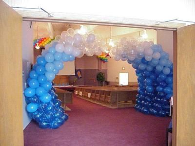 Hoping for a link or direction to make a VBS wave! Have seen several pictures but do clue how to do it!!! http://www.aahinspiringballoons.com/UnderwaterAdventure.html Balloon Wave, Orange Vbs, Vbs Ocean Theme, Ocean Vbs, Rally Idea, Balloon Bouquet Delivery, Baby Birthday Party Theme, Balloon Tree, Balloon Tower