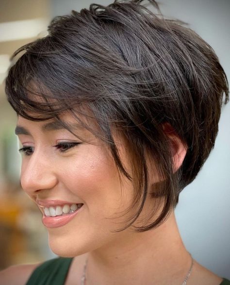 Asymmetric Pixie Bob with Wispy Bangs Long Pixie Bob, Bob Pixie Cut, Short Pixie Bob, Pixie Bob Hairstyles, Tan Skin Blonde Hair, Pixie Bob Haircut, Bob Hairstyles With Bangs, Natural Wavy Hair, Short Hairstyles For Thick Hair