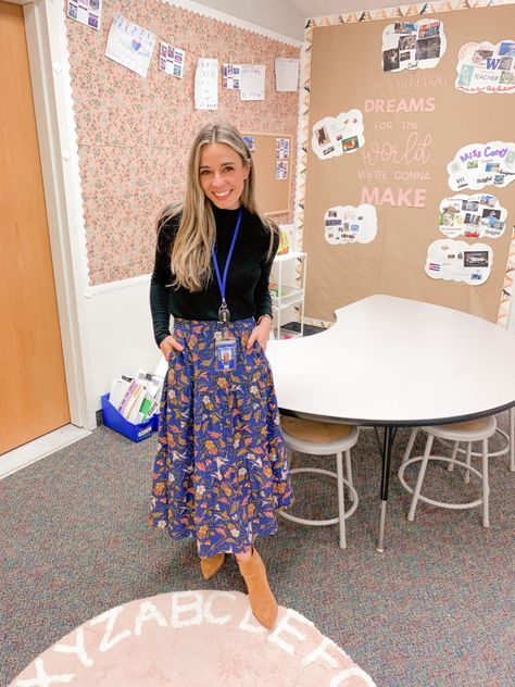 Free People Teacher Outfits, Open House Outfits For Teachers, Teacher Outfits Ideas, Skirt Outfit Teacher, 2024 Teacher Outfits, Preppy Teacher Outfits, Spring Teacher Outfits 2024, Teacher Outfits 2024, Professional Teacher Outfits Elementary