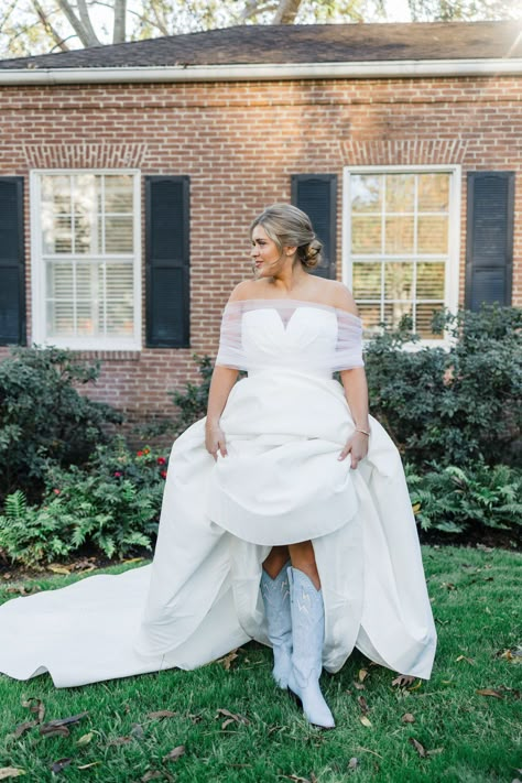 Loved this bride wearing light blue cowboy boots with her wedding dress! Head to the blog to see more blue details from this wedding at The Houstonian Hotel! Bride In Boots, Blue Wedding Boots, Wedding White Cowboy Boots, Blue Wedding Boots For Bride, Bridal Cowboy Boots Chic, Blue Cowboy Boots Wedding, Cowboy Boots Wedding, Blue Cowgirl Boots Wedding, Wedding Dress Boots