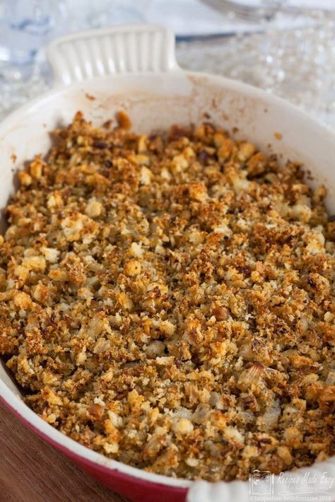 Christmas Stuffing Recipe, Simple Stuffing, Stuffing Ideas, Traditional Stuffing Recipe, Homemade Stuffing Recipes, Classic Stuffing Recipe, Onion Stuffing, Best Stuffing Recipe, Sage And Onion Stuffing