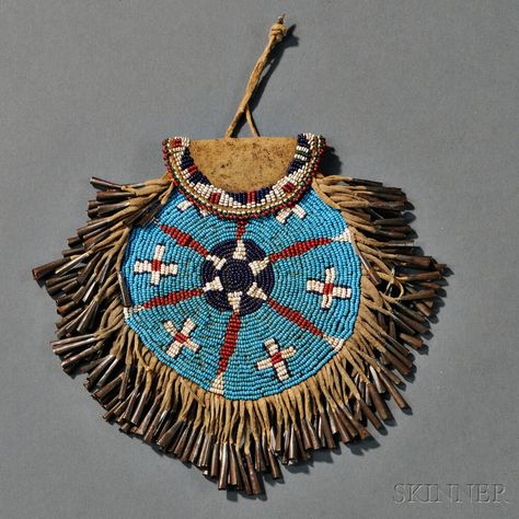 Apache Beaded Hide and Leather Strike-a-Light Pouch | Sale Number 2893B, Lot Number 78 | Skinner Auctioneers Native Regalia, Amulet Bag, Medicine Bags, Indian Beadwork, Beaded Items, Medicine Pouch, Native American Regalia, Beaded Moccasins, Native American Clothing