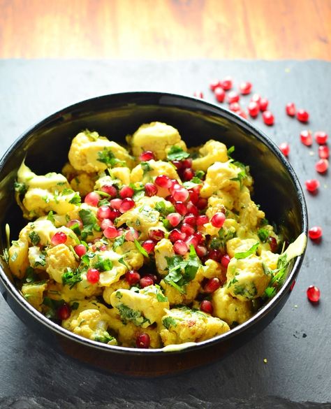 Cauliflower Pomegranate Salad with Yogurt Dressing Cauliflower Pomegranate, Raw Cauliflower Salad, Salad With Yogurt Dressing, Cauliflower Salad Recipe, Curry Cauliflower, Borscht Recipe, Yogurt Curry, Curried Cauliflower, Roasted Cauliflower Salad