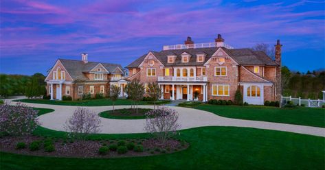 $45 Million Twin Peaks Country Mansion in New York 3 Mansion Homes, Country Mansion, Southampton New York, South Hampton, Mega Mansions, Luxury Estate, Expensive Houses, Mansions Homes, Nova York