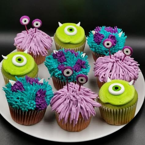 Monsters Inc Cupcakes, Monster Inc Cakes, Monsters Inc Baby Shower, Monster 1st Birthdays, Monster Inc Birthday, Monster Cupcakes, Cupcake Wars, Monster Inc, Monster Birthday Parties