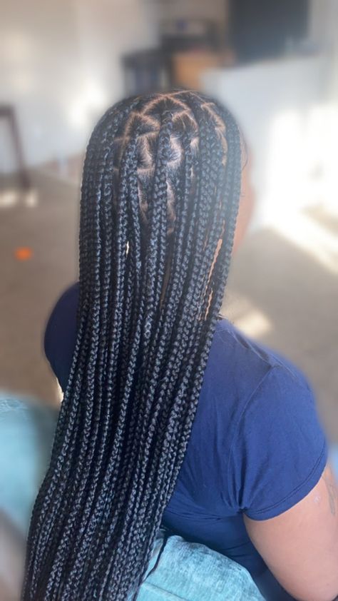 Medium Part Knotless Braids, Medium Knotless Box Braids Medium Length, Mid Back Knotless Braids, Medium Large Knotless Box Braids, Smeduiem Knotless, Med Knotless Braids, Box Braids Medium Length, Knotless Medium, Medium Knotless Braids Hairstyles