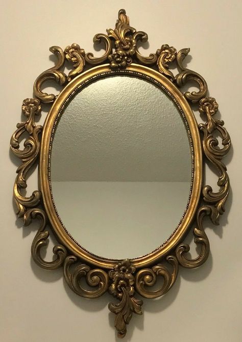 Diy Mirror Wall Decor, Diy Mirror Wall, Royal Frame, Fancy Mirrors, Mirror Drawings, Victorian Mirror, Mirror Aesthetic, Salon Suites Decor, Golden Mirror