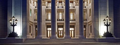 Four Seasons - London - Trinity Square Facade Lighting Design, Exterior Lighting Design, Arch Light, Vegas Hotels, Lottery Win, Exterior Facade, Classic Building, Neoclassical Architecture, Facade Lighting