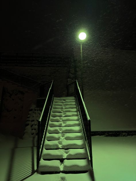 #tokyo #tokyotower #night #japan #aesthetic #studyabroad #shirakawago #snow #winter #night Japan Snow Night, Japan Scary, Tokyo Snow, Night In Japan, Snowy Winter Night, Winter In Japan, Japanese Town, Japan Winter, Rabbit Book