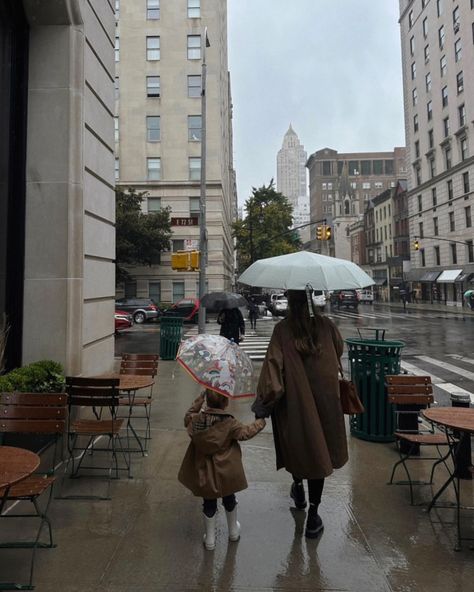 just two besties in the big apple 🍎☕️ | Instagram Spoiled Daughter, Danish Aesthetic, Lauren Ireland, Two Besties, My Mini Me, Birkin Mom, Lip Butter Balm, City Mom, Mother Daughter Fashion