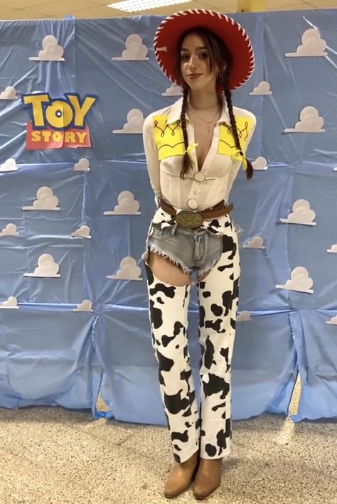 Wendy And Woody Costumes, Wendy Toy Story Costume, Jesse Toy Story Costume Women, Jessie Halloween Costume Women, Disfraz Jessie Toy Story, Diy Jessie Toy Story Costume Women, Jesse Costume Toy Story, Jesse Toy Story Costume, Cowgirl Costume Women