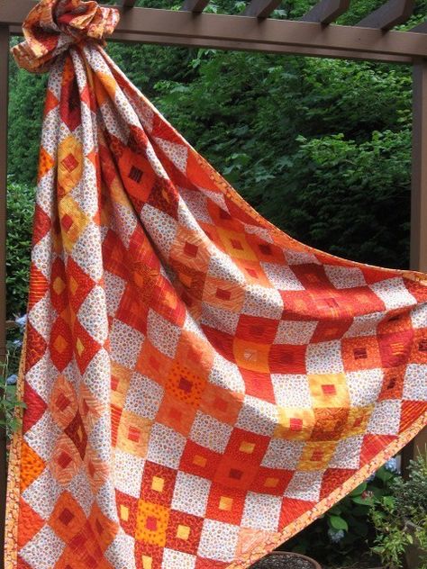 The Root Connection:   Sujata's Paprika. Love the orange and yellow. Paprika Quilt, Orange Quilts, Quilting Blogs, Orange Quilt, Hot Colors, Two Color Quilts, Yellow Quilts, Nine Patch, Colorful Quilts