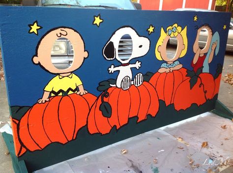 LydMc: Painting for Peanuts: A Harvest Festival Cut-Out Board ... Charlie Brown, Snoopy, Sally or Linus - who do you want to be? :) Fall Festival Games, Fall Harvest Party, Fall Carnival, Festival Games, Great Pumpkin Charlie Brown, Snoopy Party, Harvest Fest, Snoopy Birthday, Charlie Brown Halloween