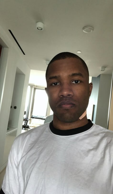 Frank Ocean White, Ocean Selfie, Optical Illusion Tattoo, White Ferrari, Boys Don't Cry, Odd Future, Ocean Pictures, Ocean Wallpaper, Ocean Vibes