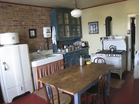 Lighthouse kitchen, Saugerties, NY 1950s Kitchen, Lighthouse Pictures, Antique Kitchen, Old Kitchen, Hudson River, Old Farm, Country Style, Corner Desk, Cribs