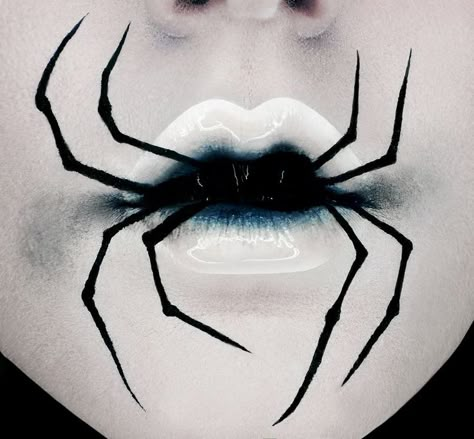 Spider Makeup, Makeup Zombie, Fantasy Make-up, Halloween Make-up Looks, Halloweenský Makeup, Halloween Makeup Ideas, Cool Halloween Makeup, Halloween Eye Makeup, Halloween Makeup Scary