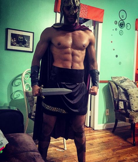 Gladiator costume sword abs lift Gym Costume, Gladiator Costume, Gladiator Costumes, Drop Box, Black Man, Mens Costumes, Banjo, Muscle Men, Gym Men