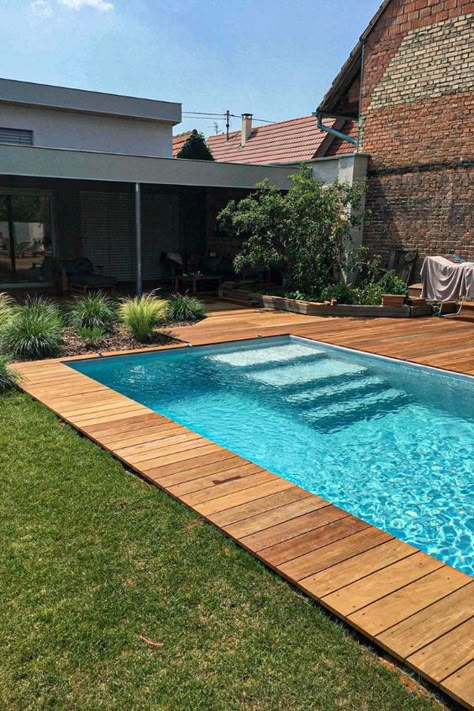 Piscina Container, Kleiner Pool Design, Modern Pool House, Wooden Pool, Deck Piscina, Best Above Ground Pool, Swimming Pool Decks, Natural Aesthetics, Diy Swimming Pool