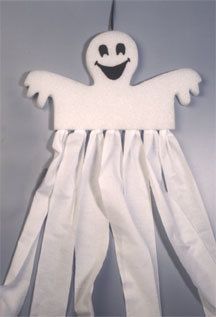 Ghostly Halloween Windsock Ghost Windsock, Halloween Windsock, Halloween School Crafts, Ideas Dia De Muertos, Halloween Trunk Or Treat Ideas, Socks Craft, No Sew Clothes, Styrofoam Crafts, Diy Halloween Crafts