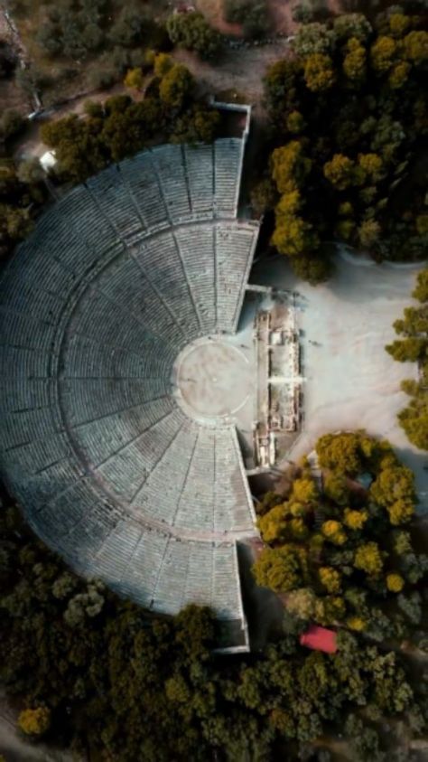 greekreporter on Instagram: The Αthens and Epidaurus Festival Keeps Ancient Greek Theater Alive. 🇬🇷 Each year, actors, directors, and theater lovers from around the… Epidaurus Theatre, Ancient Greek Theatre, Greek Theater, Open Air Theater, Crete, Ancient Greek, Set Design, Open Air, Rotterdam