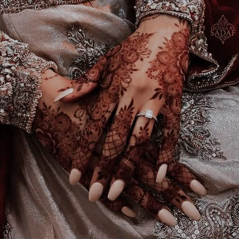 Wedding Henna Designs, Indian Henna Designs, Floral Henna Designs, Tato Henna, Modern Henna, Modern Henna Designs, Latest Henna Designs, Bridal Henna Designs, Modern Mehndi Designs