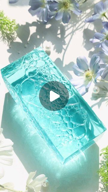 Deep Pour Resin, Ocean Bubbles, Resin Jewelry Tutorial, Diy Uv Resin, Resin Bubble, Reel Video, How To Make Resin, Resin Art Supplies, Resin Box