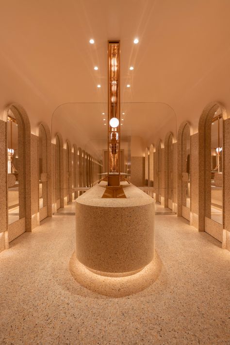 Zebulon Perron designs "sensual" areas at Montreal's Four Seasons hotel Curved Banquette, Leather Banquette, Two Way Mirror, Pink Terrazzo, Brown Leather Chairs, Herringbone Wood Floor, Terrazzo Floors, Restroom Design, Hotel Lounge