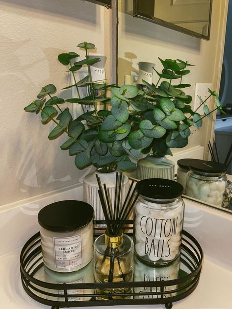 Bronze Bathroom Decor, Bathroom Tub Ideas, Cute Bathroom Decor Ideas, Bathroom Decor Brown, Room Ideas Bathroom, Cute Bathroom Decor, Green Bathroom Decor, Gold Bathroom Decor, Brown Bathroom Decor