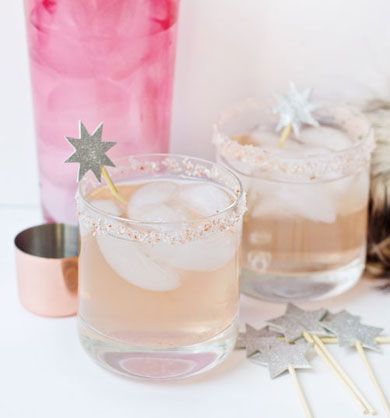 Recipe: Sparkling Champagne Lemonade Margaritas - Marla Meridith Margarita Ideas, Fresh Lemonade Recipe, Lemonade Margarita, Good Lemonade Recipe, Champagne Margaritas, Homemade Lemonade Recipes, Margarita Ingredients, Sparkling Lemonade, Best Lemonade