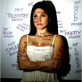 8 Negative Thoughts of Chronically Unhappy People Amy Schumer, Brooke Davis, Sophia Bush, Youth Ministry, Self Image, Low Self Esteem, Tree Hill, One Tree Hill, Therapy Ideas