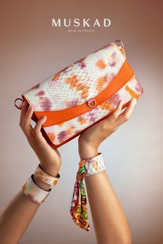 Hand Bags Photography, Bags Pictures Ideas, Handbag Photoshoot Ideas At Home, Bag Photoshoot Studio, Handbag Product Shoot, Bag Editorial Photography, Bags Photoshoot Ideas Products, Bag Advertising Photography, Bag Shoot Ideas