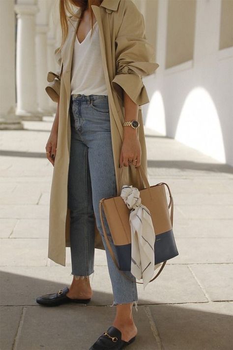 Trenchcoat Outfit, Parisienne Style, Style Parisienne, Trench Coat Outfit, Pullover Outfit, Coat Outfit, Looks Street Style, Coat Outfits, Winter Mode