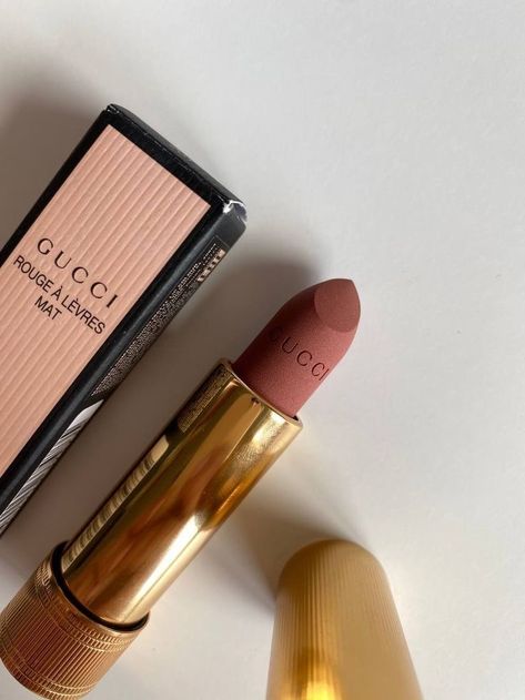 Gucci Makeup, Perfume Display, Luxury Cosmetics, Beauty Products Photography, Women Cosmetics, Makeup Guru, Lipstick Makeup, Lipstick Shades, Makati