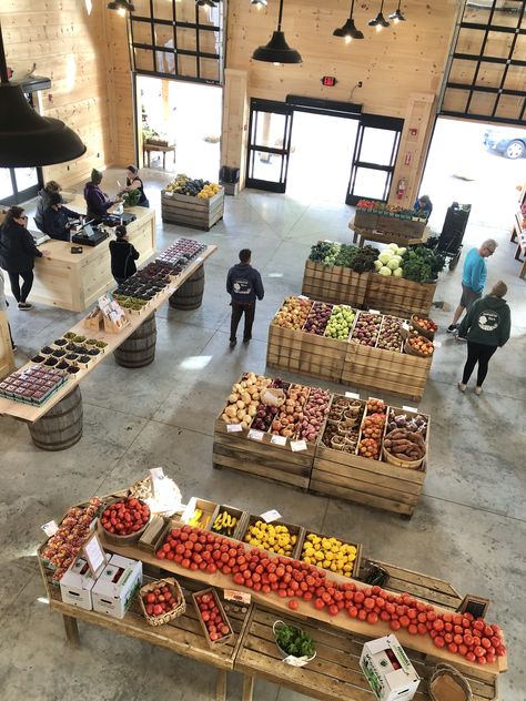 Rustic Farm Restaurant, Farmers Market Building Design, Farmers Market Building, Farm Market Store, Modern Farmers Market, Indoor Farmers Market Design, Farm Shop Cafe, Organic Market Design, Grocery Store Design Layout