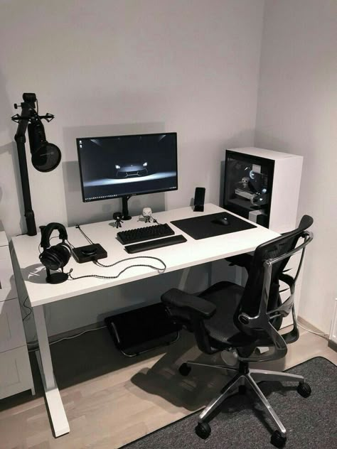 White Desk Setup, Small Game Rooms, Gaming Desk Setup, Computer Desk Setup, Home Studio Setup, Deco Studio, Desktop Setup, Bedroom Setup, Room Goals