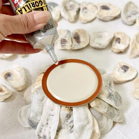 Shell Halloween Crafts, Oyster Shell Candle Holder Diy, Oyster Candle Holder, Oyster Shell Jewelry Diy, Oyster Shell Angels Diy, Oyster Shell Ornaments Diy Easy, Ideas For Oyster Shells, Oyster Diy Projects, Oyster Shell Candles