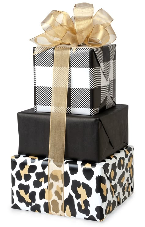 Choose monochromatic patterns & coordinating solids to create this look. Bonus points for metallic gold ribbon to tie it all together! Best Friend Birthday Surprise, Professional Gift Ideas, Corporate Branded Gifts, Pretty Gift Wrapping Ideas, Black Christmas Decorations, Candle Party Favors, Corporate Holiday Gifts, Creative Wrapping, Creative Diy Gifts