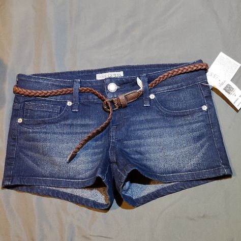 Nwt Authentic Guess Shorts Women Denim With Vintage Y2k Belt Jeans Shorts Sz 29 Dark Wash Jean Shorts, Daisy Duke Shorts, Belt Jeans, Y2k Belt, Ripped Jean Shorts, Black Jean Shorts, Denim Cutoff Shorts, Blue Jean Shorts, Jeans For Short Women