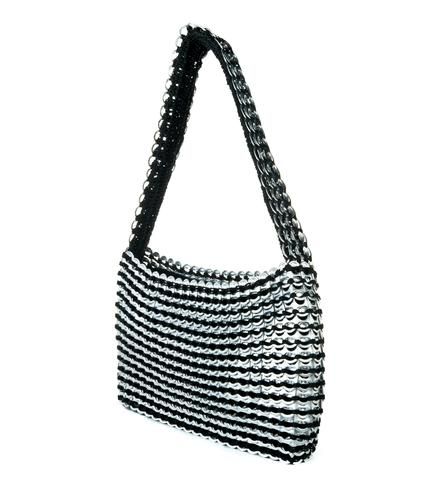 10 Year Anniversary Gift: Our Picks for High-Design Aluminum - escamastudio Pop Tab Crafts Jewelry Making Tools, Pop Tab Purse, Soda Tabs, 10 Year Anniversary Gift, Pop Art Fashion, Pop Tabs, Fishnet Top, Metallic Clutch, Silver Bags